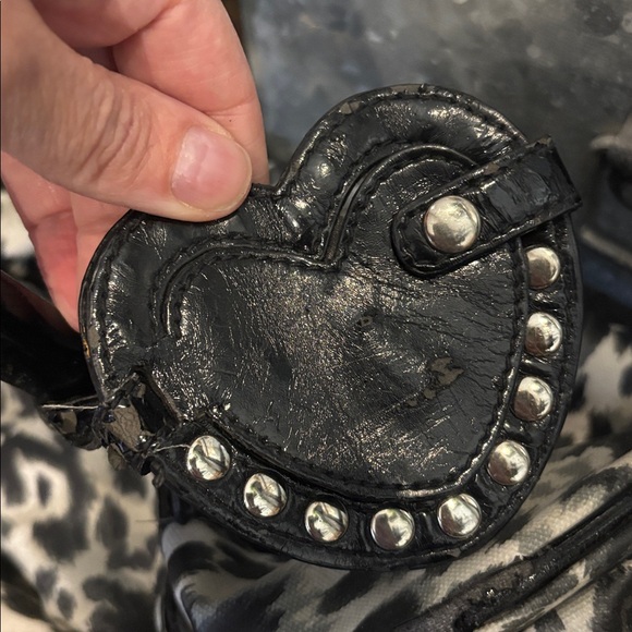 Y2K Vintage Betsey Johnson Leopard Print rolling duffle bag/ carry-on - Picture 5 of 17